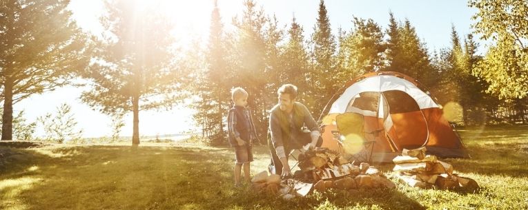 Allianz - father and son camping