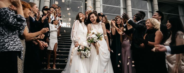 Allianz - two lgbt women celebrating their wedding