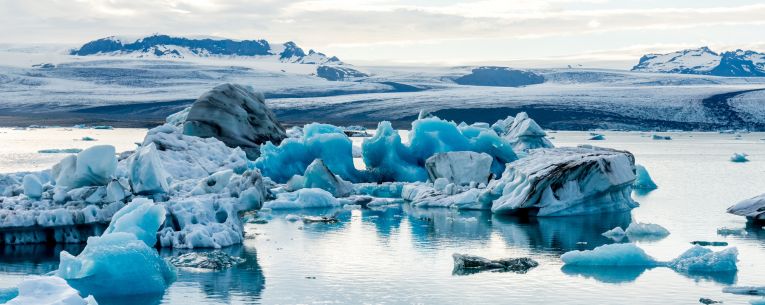 Allianz - glacial lagoon in iceland