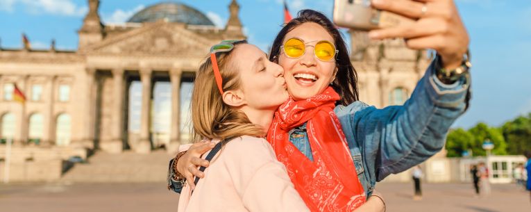 Allianz - LGBTQ Travelers